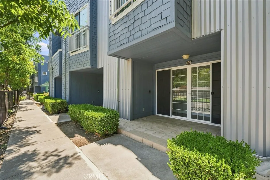 409 Harriet Lane, West Sacramento, CA 95605 - Main photo, West Sacramento, CA