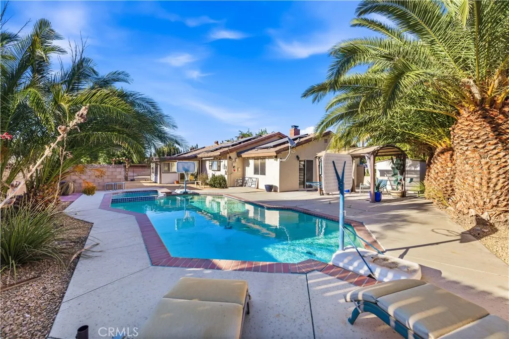 Lancaster, CA 93534