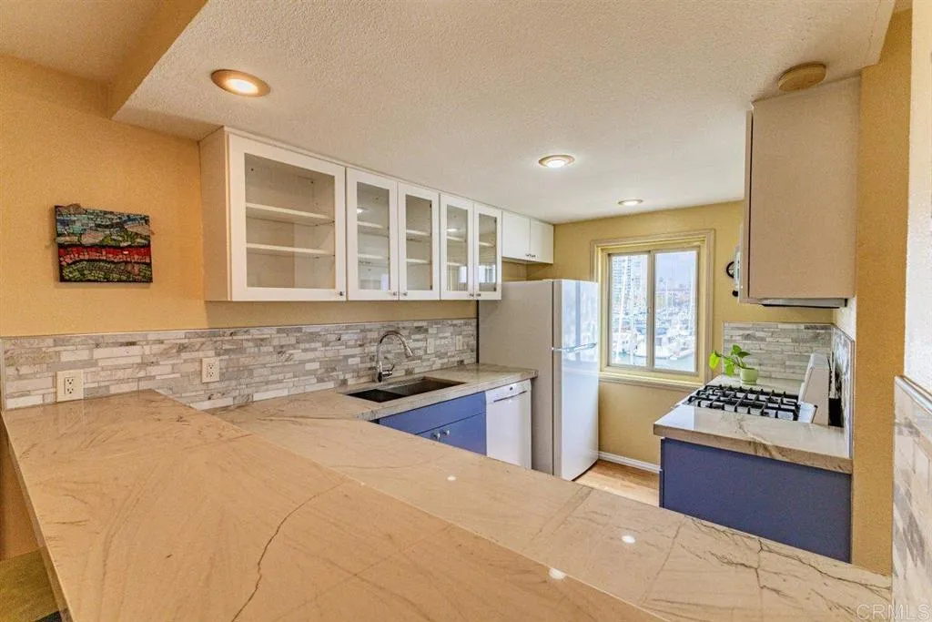 https://cdn.realtyfeed.com/cdn/127/306800210/1007f445f333b696cfe3d49f719898d6.webp