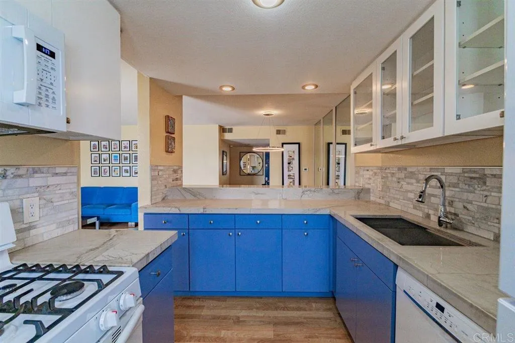 https://cdn.realtyfeed.com/cdn/127/306800210/676be7a0b90e0e0bed82f9aa409e1fc7.webp