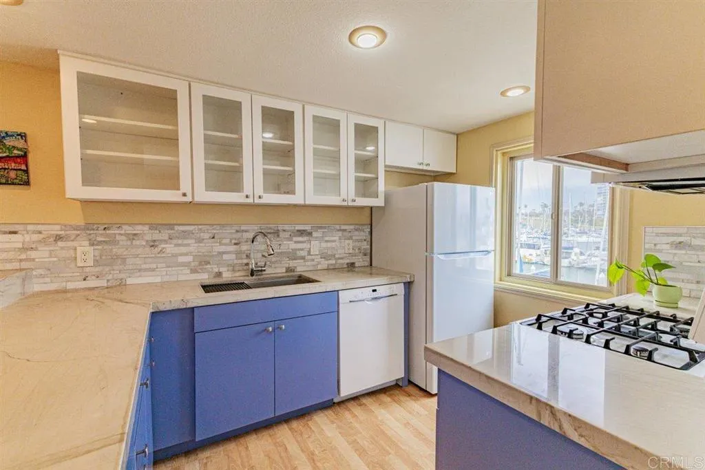 https://cdn.realtyfeed.com/cdn/127/306800210/a97ed8232cae7096266e57b860a2d969.webp