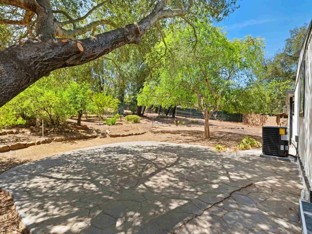 https://cdn.realtyfeed.com/cdn/127/306800351/6030fac81fa124fe98b58508afde08d6.webp