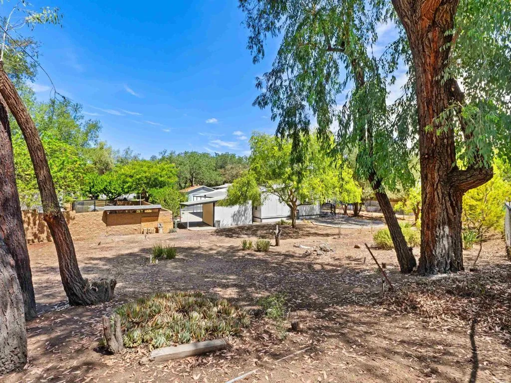 https://cdn.realtyfeed.com/cdn/127/306800351/692224c821c9a2f4a1da34b627629ecc.webp