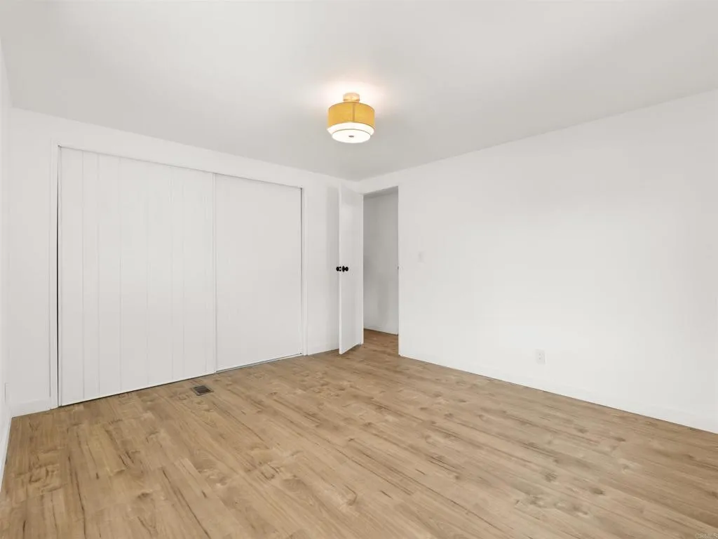 https://cdn.realtyfeed.com/cdn/127/306800351/7a7c0ce6574ec7a74bf1aeba415aca3f.webp
