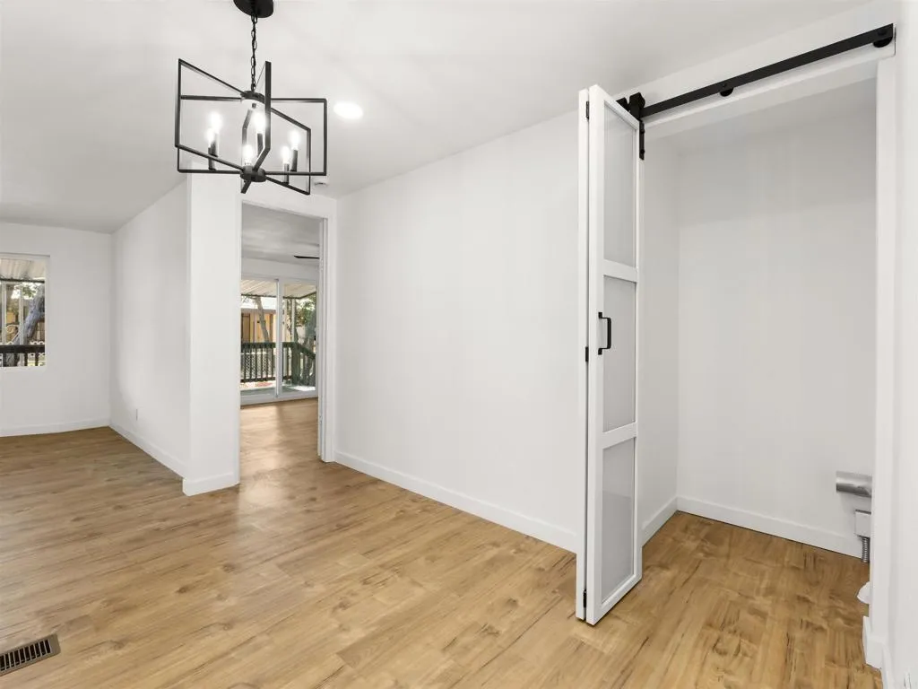 https://cdn.realtyfeed.com/cdn/127/306800351/e64a6a2f7841666460176d8018351252.webp