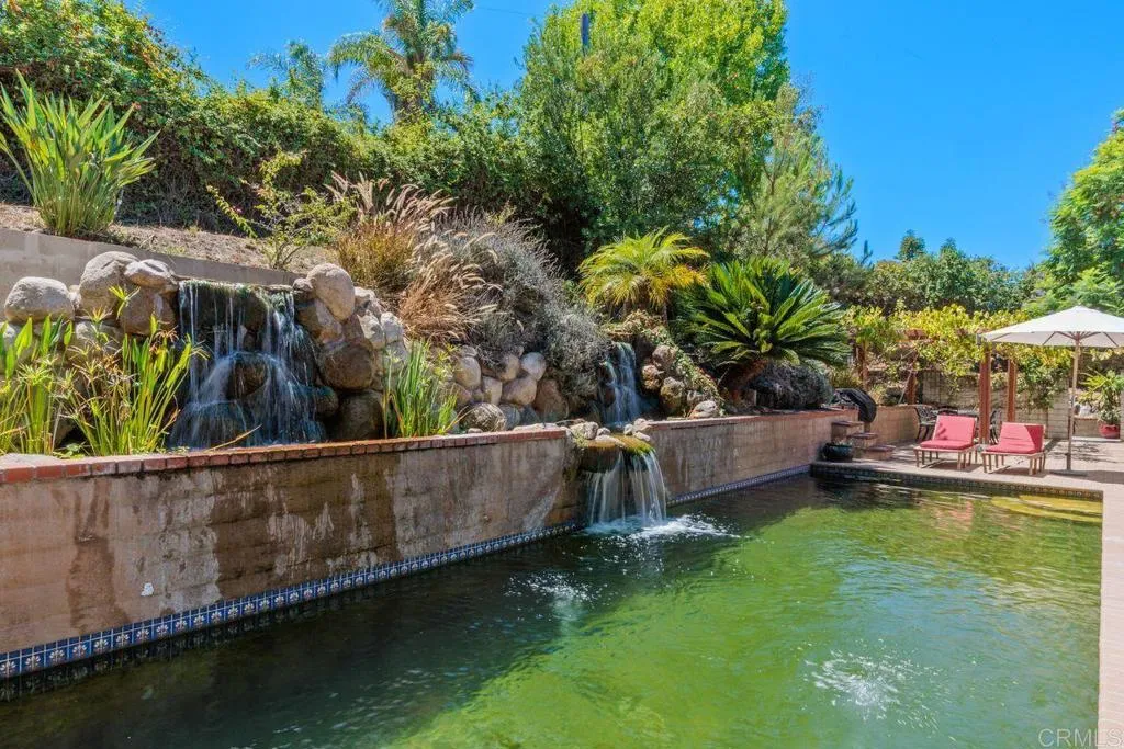 https://cdn.realtyfeed.com/cdn/127/306800355/01ab1fa7c236045d99abf08f869f2829.webp