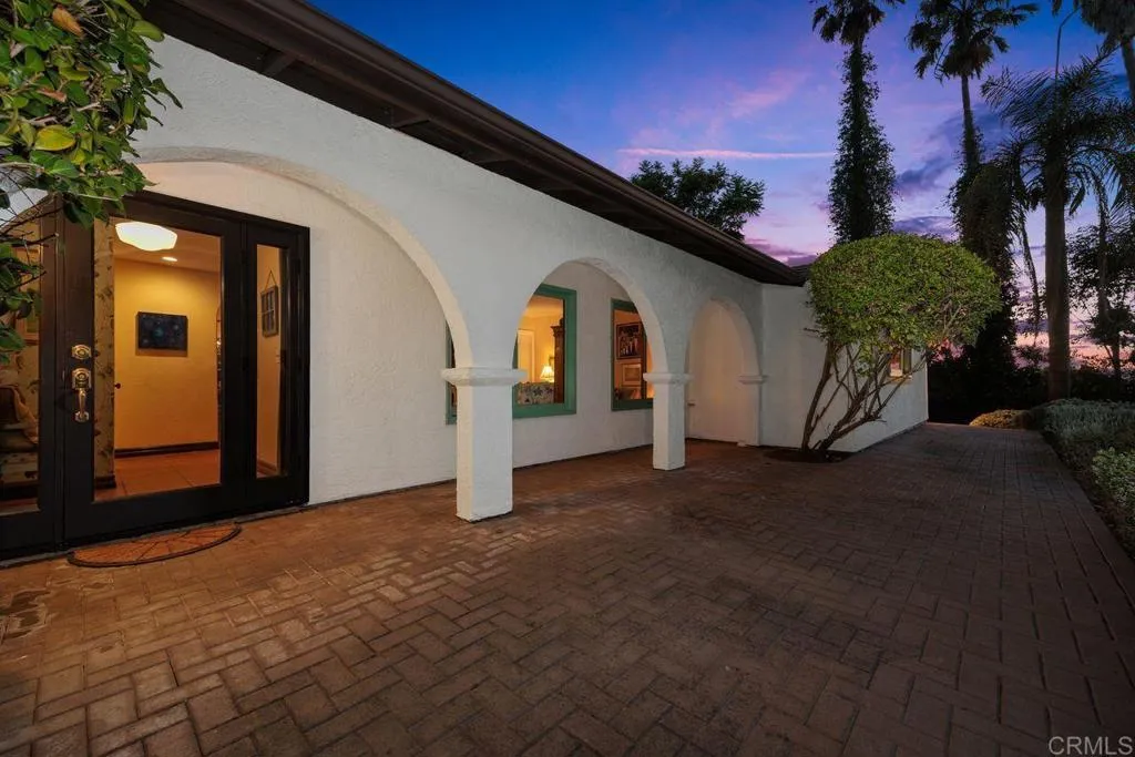 https://cdn.realtyfeed.com/cdn/127/306800355/189abdbcc7b2af11000999dfe65835e2.webp