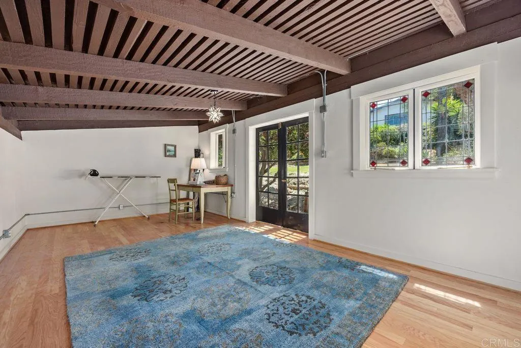 https://cdn.realtyfeed.com/cdn/127/306800355/37c595d0b3578070f430d1cbcc7213c0.webp