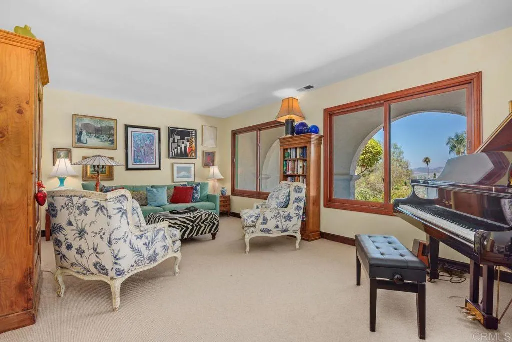 345 Osborne Street, Vista, CA 92084 - Photo 4 of 45, Vista, CA