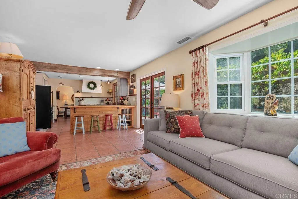 https://cdn.realtyfeed.com/cdn/127/306800355/e0dcbfc501b93d53125973ab9ba97673.webp