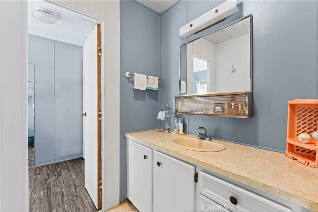 https://cdn.realtyfeed.com/cdn/127/306800361/5cf3137f19c8486c408d9b2a934f56f0.webp