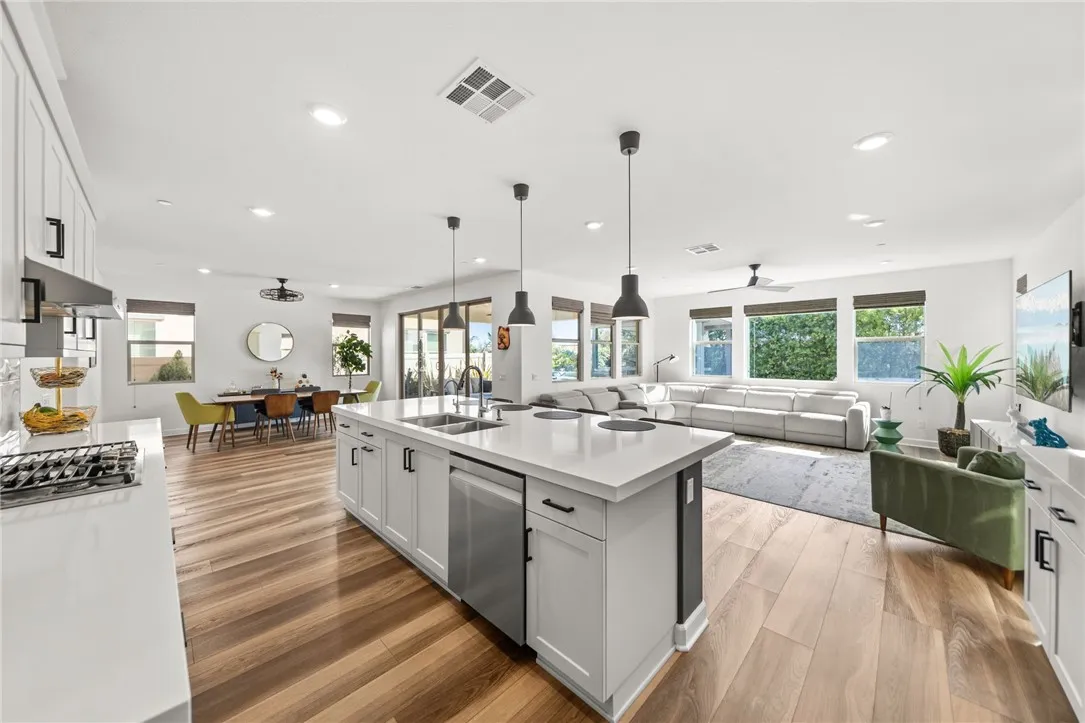 Photo #8: SW26183500 Listing: Photo #8