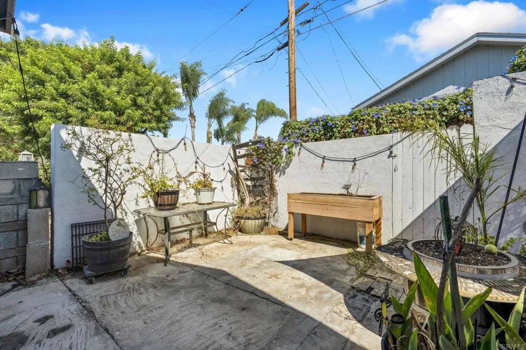 https://cdn.realtyfeed.com/cdn/127/306800397/ebe4228d07aa384a8b716773fa299f28.webp