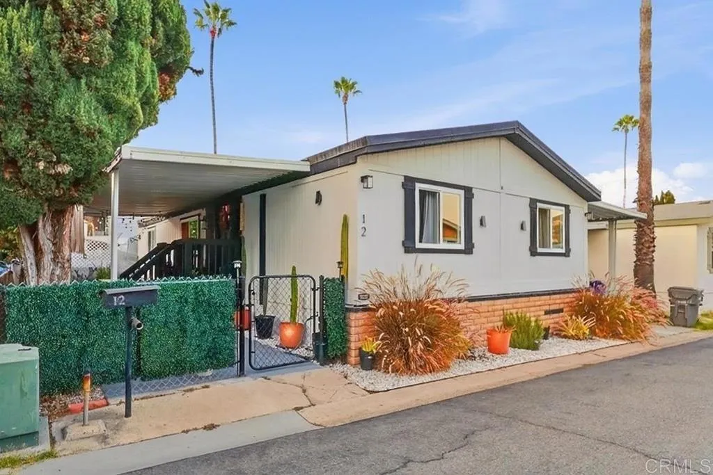 https://cdn.realtyfeed.com/cdn/127/306800523/7060799b509f0ef21abe0e37a692d68a.webp