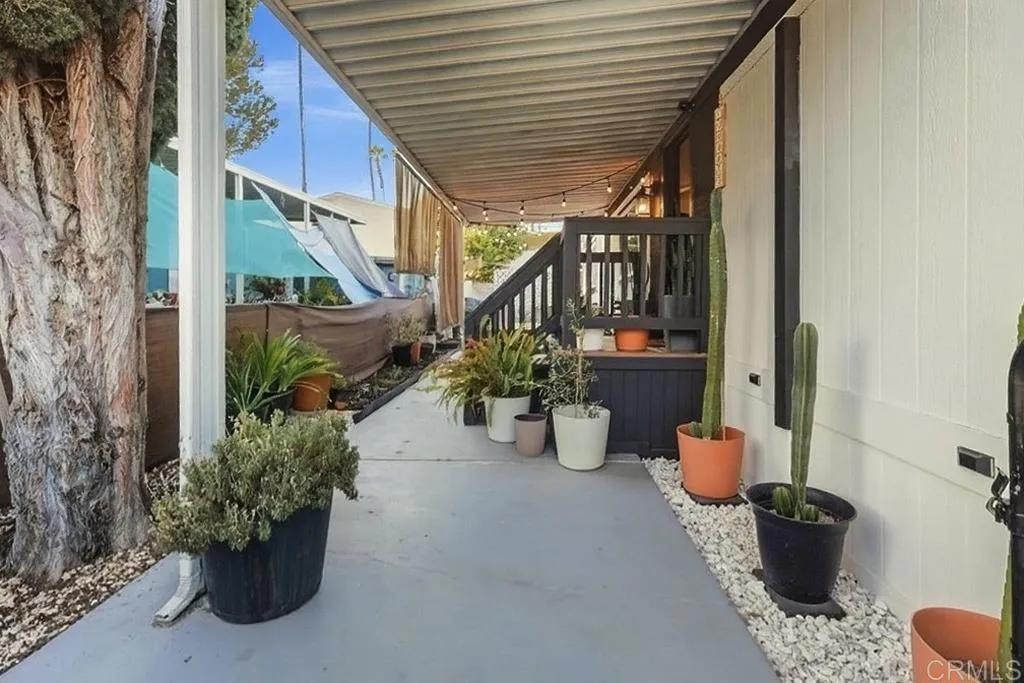 https://cdn.realtyfeed.com/cdn/127/306800523/fcaf649a8f28eda61d6cda10fc56d747.webp