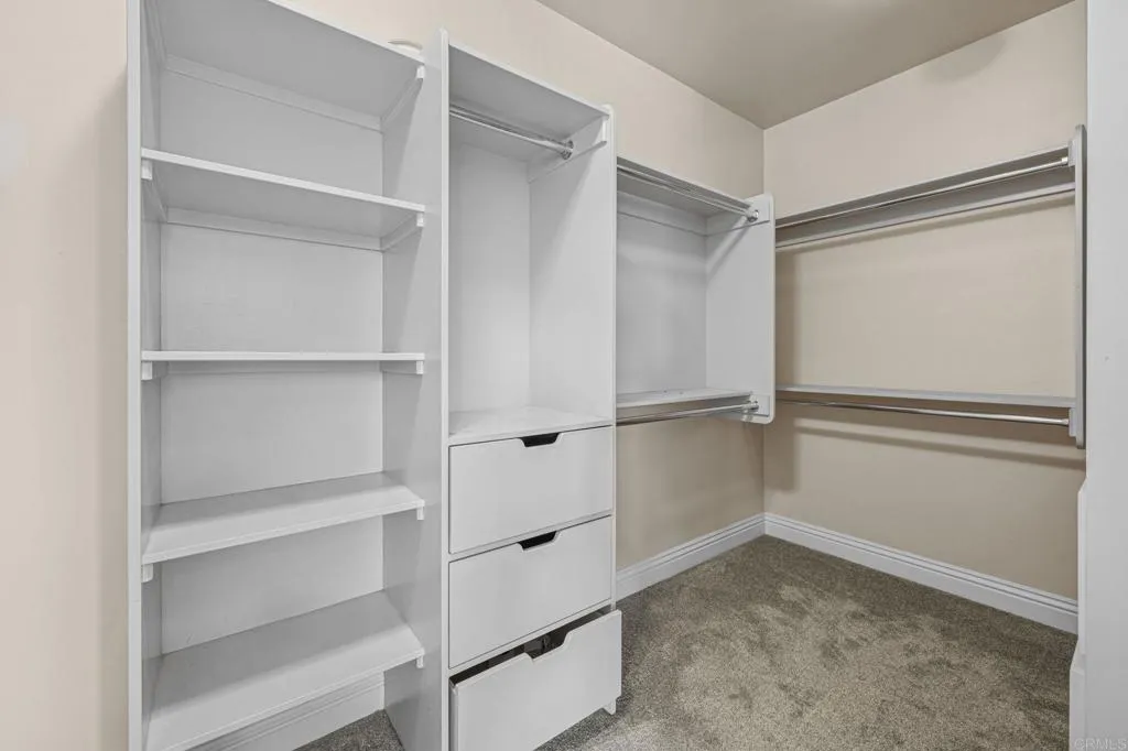 https://cdn.realtyfeed.com/cdn/127/306800564/01272529db5934b18e98856c4d25fdda.webp