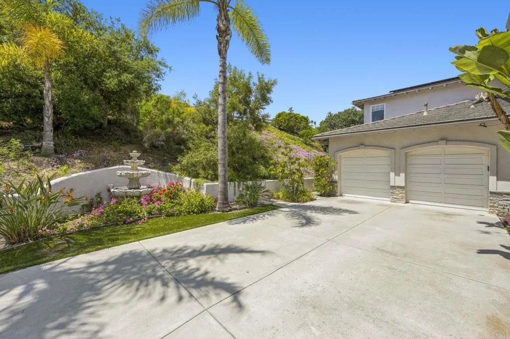 https://cdn.realtyfeed.com/cdn/127/306800564/1e543c1cc2a2ca0bfcce7e99b72e566a.webp