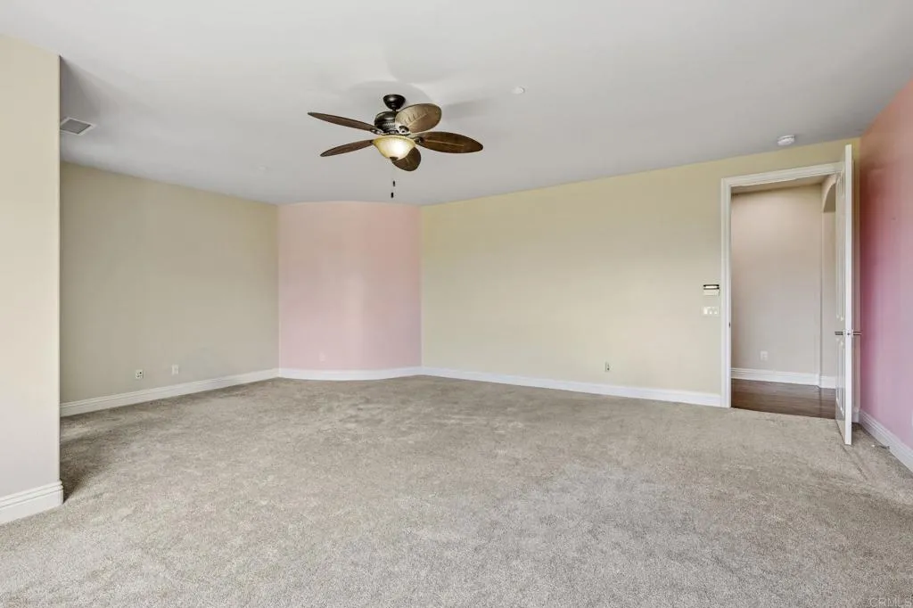 https://cdn.realtyfeed.com/cdn/127/306800564/87a0ebc7e00490d72d3ff20b7271cc91.webp