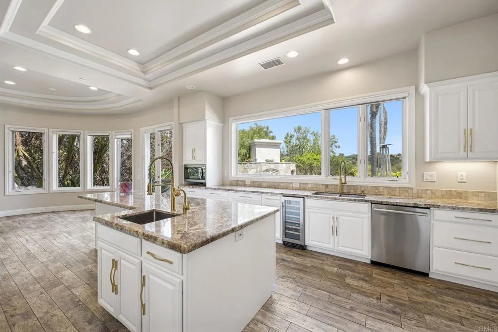 https://cdn.realtyfeed.com/cdn/127/306800564/d85d910baf95ab0ecf71c9d08c86a8e4.webp