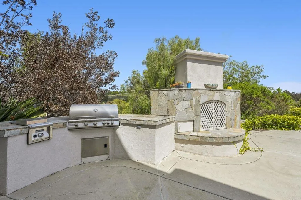 https://cdn.realtyfeed.com/cdn/127/306800564/e8b14966921ecc85f3783b70e6f35f37.webp