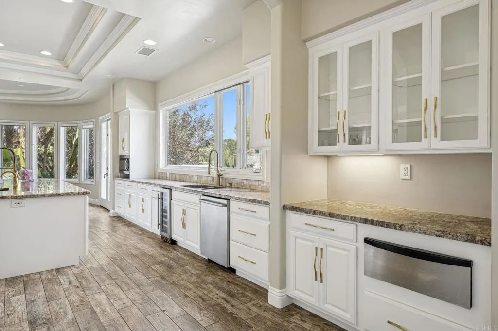 https://cdn.realtyfeed.com/cdn/127/306800564/edb4ed1c20c3cb9206c22332a22c054f.webp