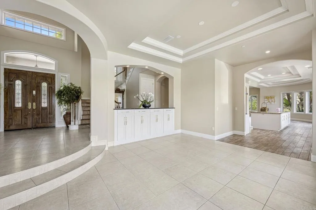 https://cdn.realtyfeed.com/cdn/127/306800564/fc052a5e10bc11f99c48074f524d151a.webp