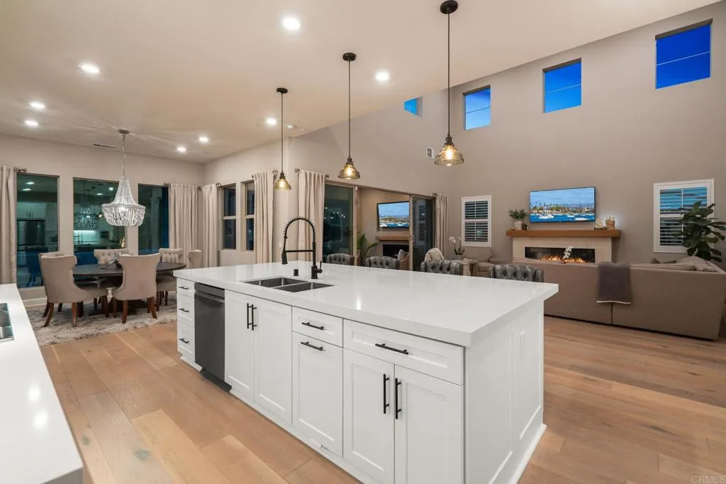 https://cdn.realtyfeed.com/cdn/127/306800589/0a4e1c72e3b5413ea3ebf8cae9cd8f0f.webp