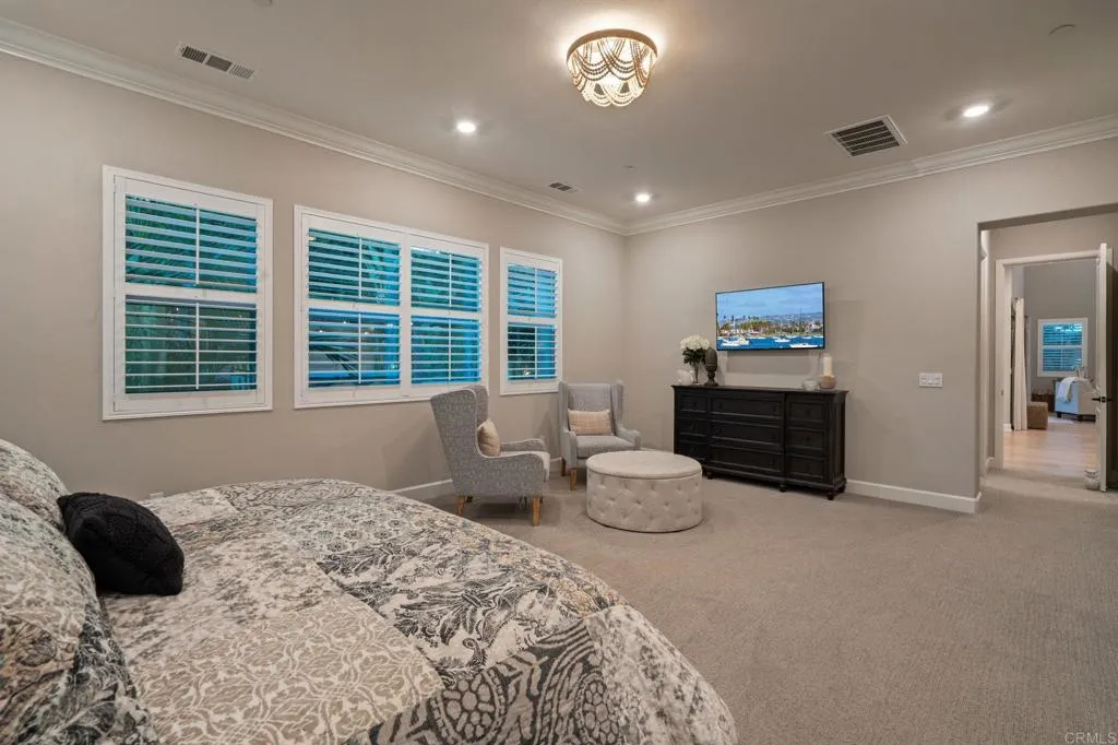 https://cdn.realtyfeed.com/cdn/127/306800589/472465a6ec5741beb89495ca729108b2.webp