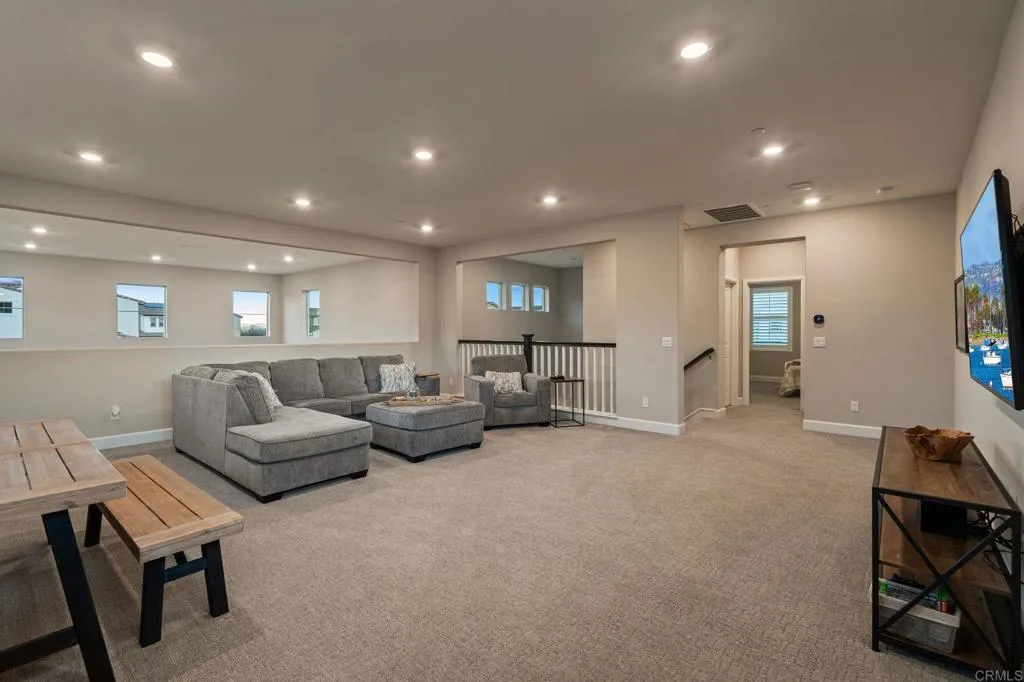 https://cdn.realtyfeed.com/cdn/127/306800589/4db2d4d0425dfeaef1d238b5ccad61ee.webp