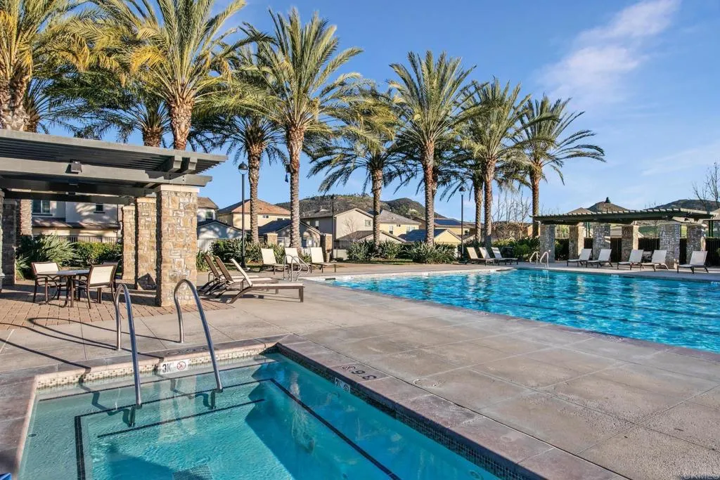 https://cdn.realtyfeed.com/cdn/127/306800589/4eecf74c2f7660a97cfb67ad3ed6da7d.webp