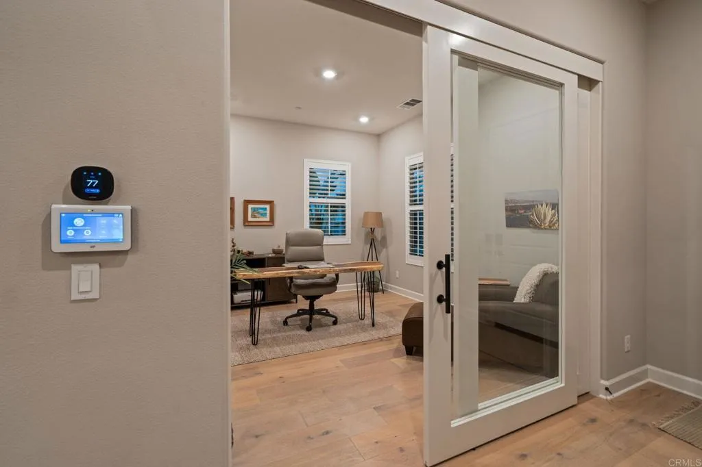 https://cdn.realtyfeed.com/cdn/127/306800589/8cc340ee0eea520969b6e1bb15d3b3d8.webp