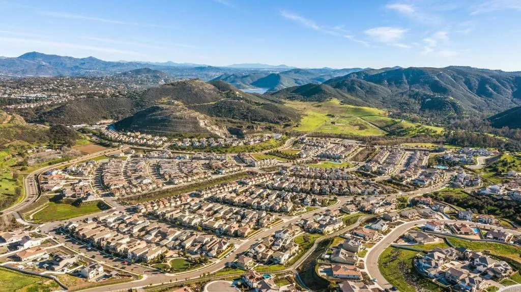 https://cdn.realtyfeed.com/cdn/127/306800589/ca3cc0517b336fc41f933334575d1cec.webp