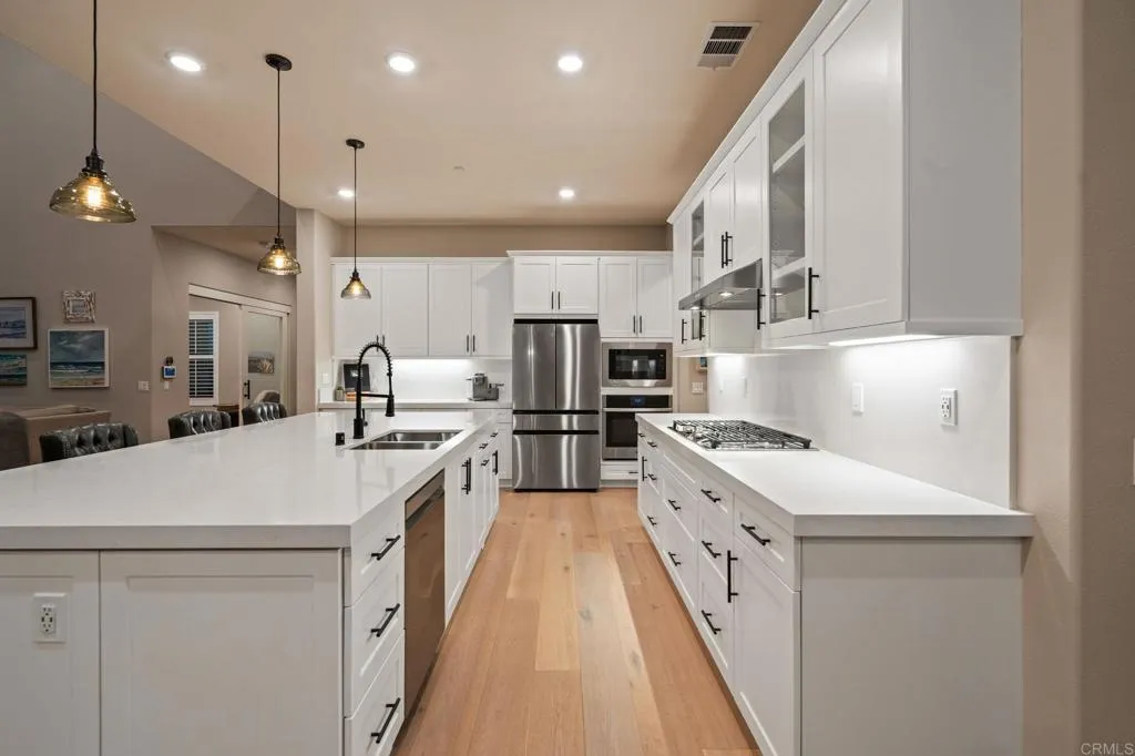 https://cdn.realtyfeed.com/cdn/127/306800589/e260de0f730d0b6cfc96a5f127ba8795.webp