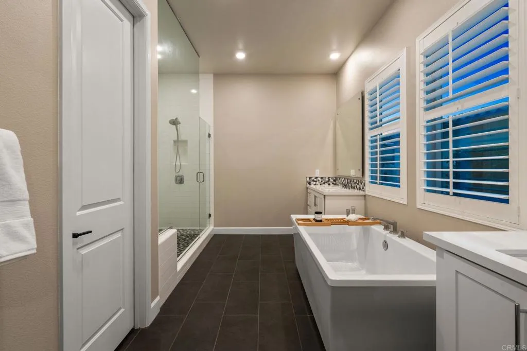 https://cdn.realtyfeed.com/cdn/127/306800589/eb31fb2c462a3ec63af0f7cb37cad917.webp