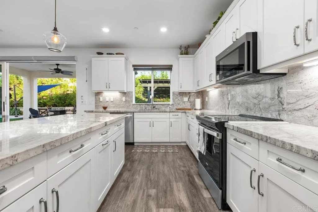 https://cdn.realtyfeed.com/cdn/127/306800604/36ecc4d2fbb49cb3d0084c892977061f.webp