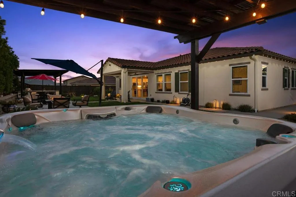 https://cdn.realtyfeed.com/cdn/127/306800604/a542d0eca9582783b006bf8424a54c2f.webp