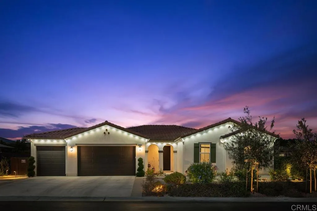 https://cdn.realtyfeed.com/cdn/127/306800604/f47f83e8fdc4f2918e3842a2c13c64cd.webp