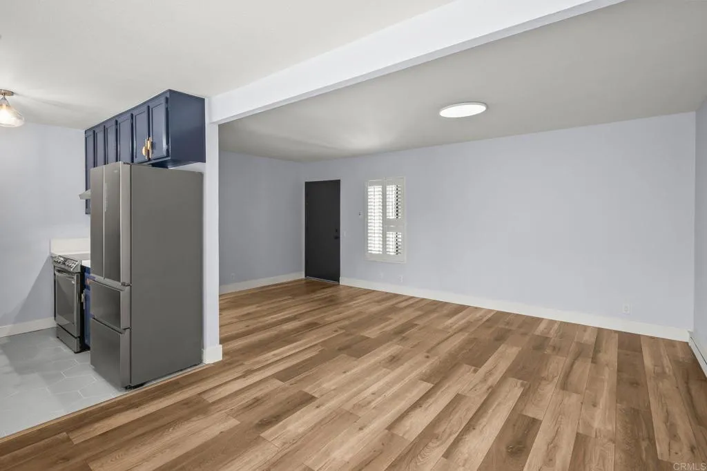 https://cdn.realtyfeed.com/cdn/127/306800627/a9d91d7f32a19168b03971f765b571ee.webp