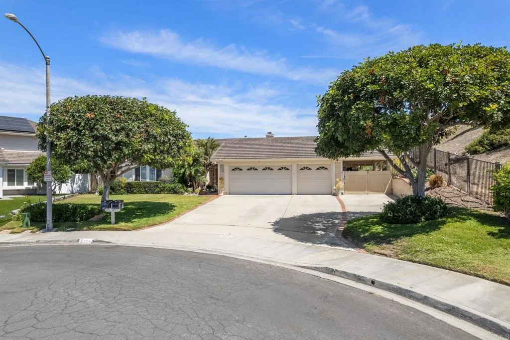 https://cdn.realtyfeed.com/cdn/127/306800628/539c1d7363269ff0f1782f08228e9e39.webp