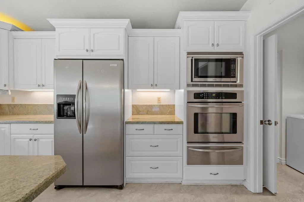 https://cdn.realtyfeed.com/cdn/127/306800628/9edfe6d0e1ac0da8cd0aa063f11e3e16.webp