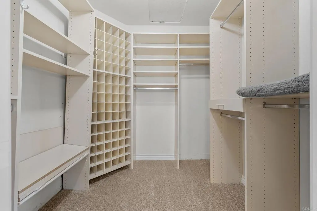 https://cdn.realtyfeed.com/cdn/127/306800628/bfff31a641d75eb2f8680a72006c4310.webp