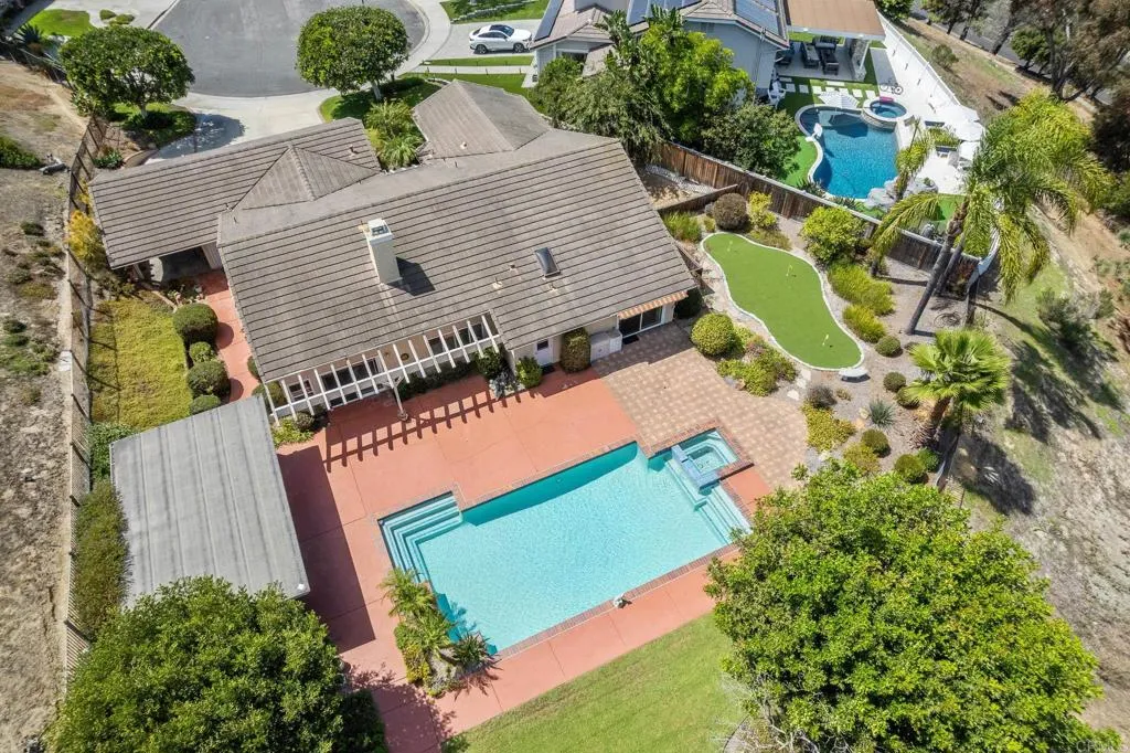 https://cdn.realtyfeed.com/cdn/127/306800628/c662149cf9568fd74453e0a263e36519.webp