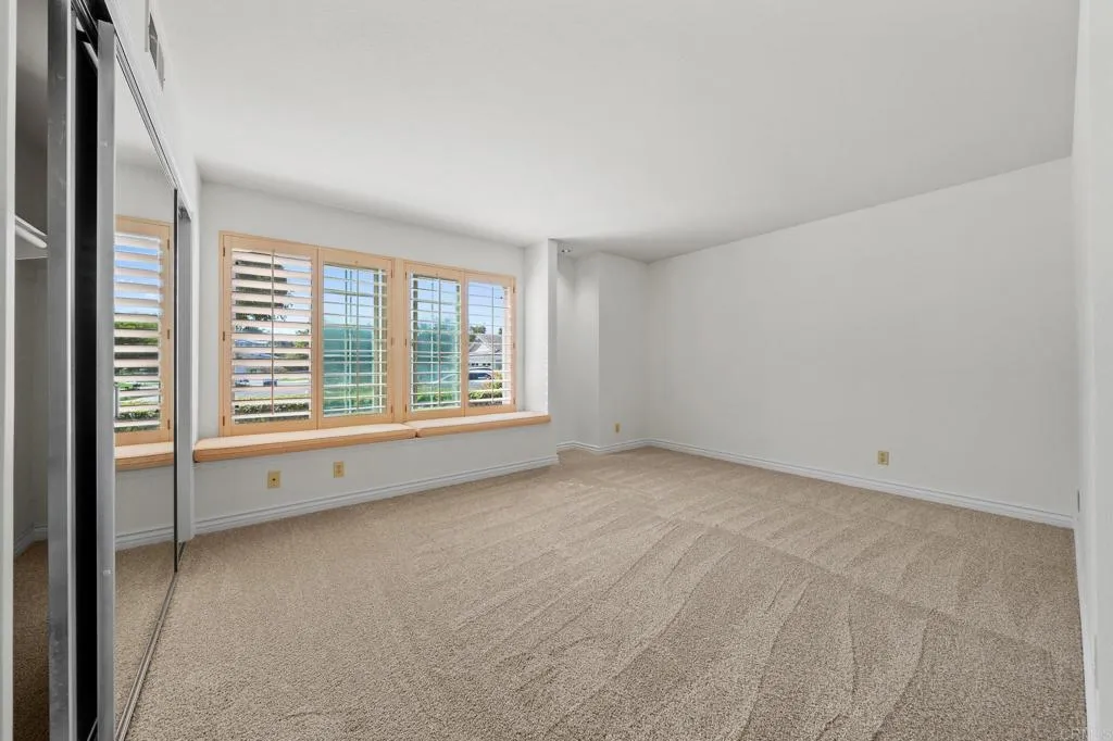 https://cdn.realtyfeed.com/cdn/127/306800628/e6171b419b68f1421565e362eccde2fa.webp