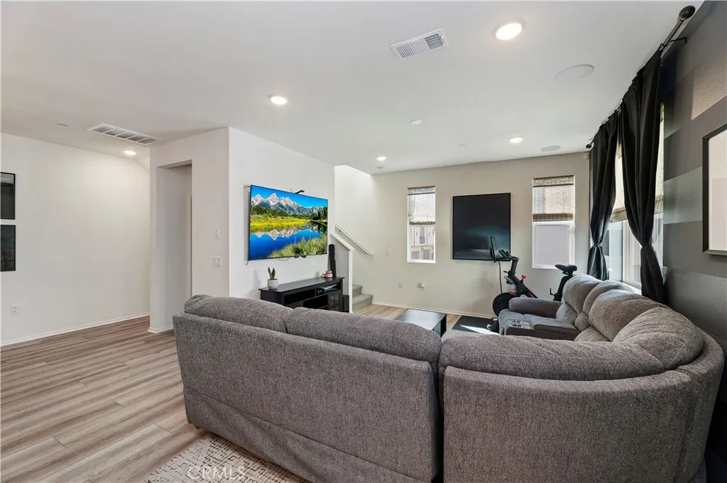 Photo #15: SW26184647 Listing: Photo #15