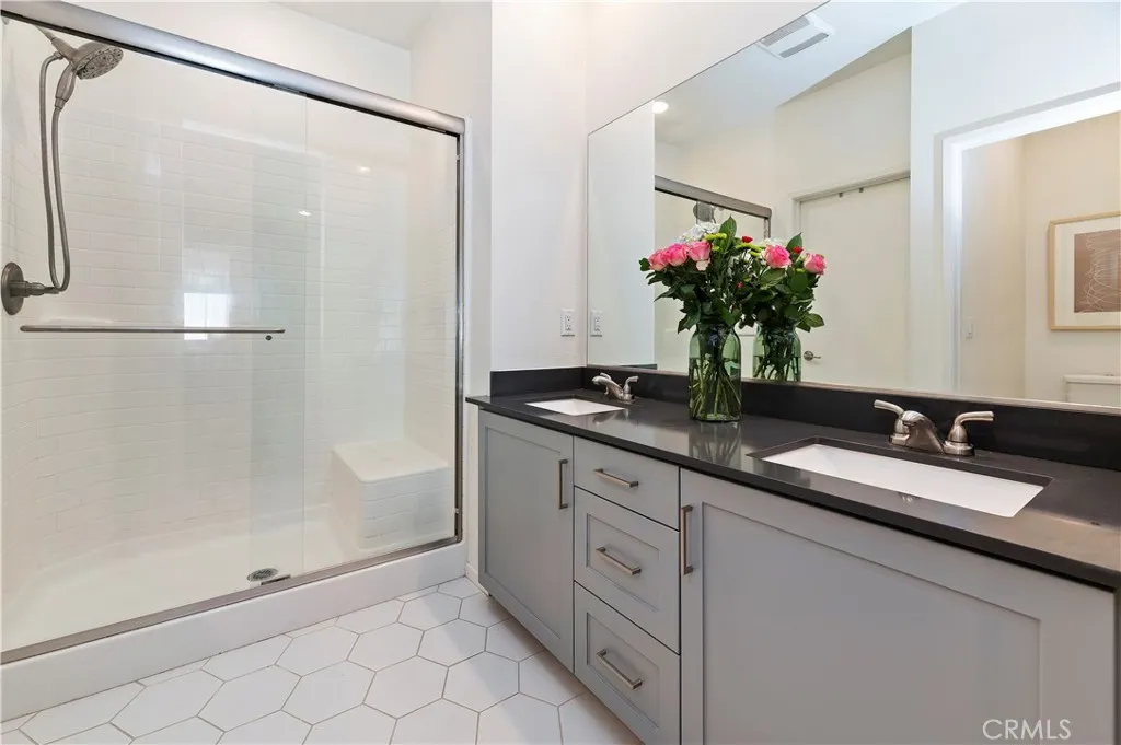 Photo #25: SW26184647 Listing: Photo #25