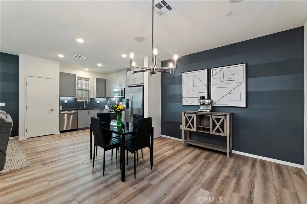 Photo #8: SW26184647 Listing: Photo #8