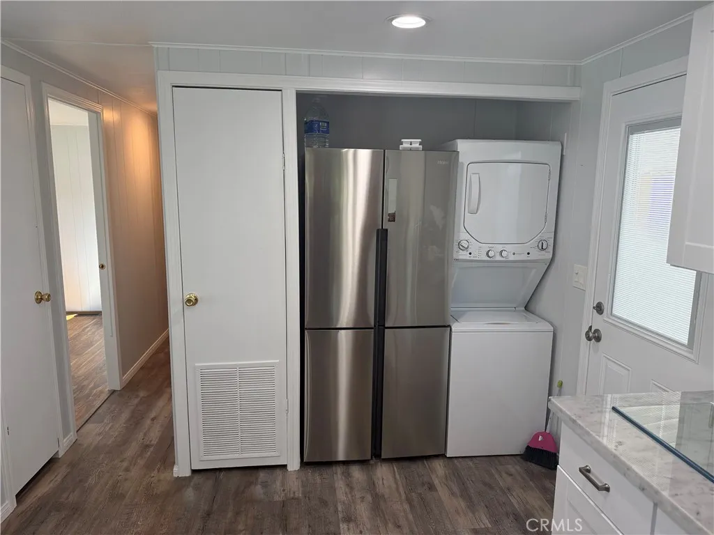 https://cdn.realtyfeed.com/cdn/127/306800756/307bd14dbb9575a061fd3bd9adc183c6.webp