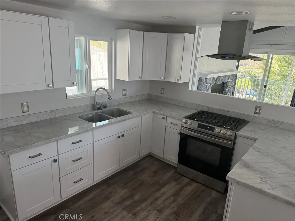 https://cdn.realtyfeed.com/cdn/127/306800756/e2dd294059da89ab8f9212a2e241a1b8.webp