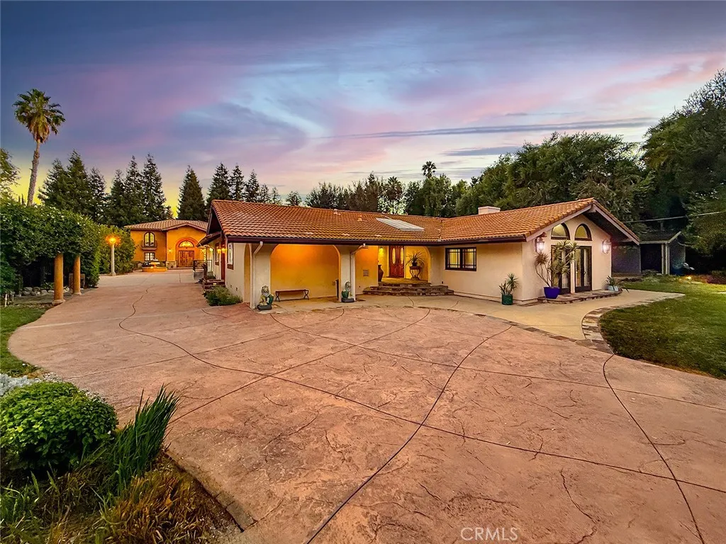 Woodland Hills, CA 91367