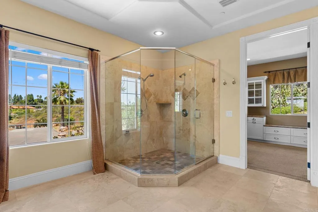 https://cdn.realtyfeed.com/cdn/127/306800786/2b0c55160d5f77dc50b0d687c20e60de.webp